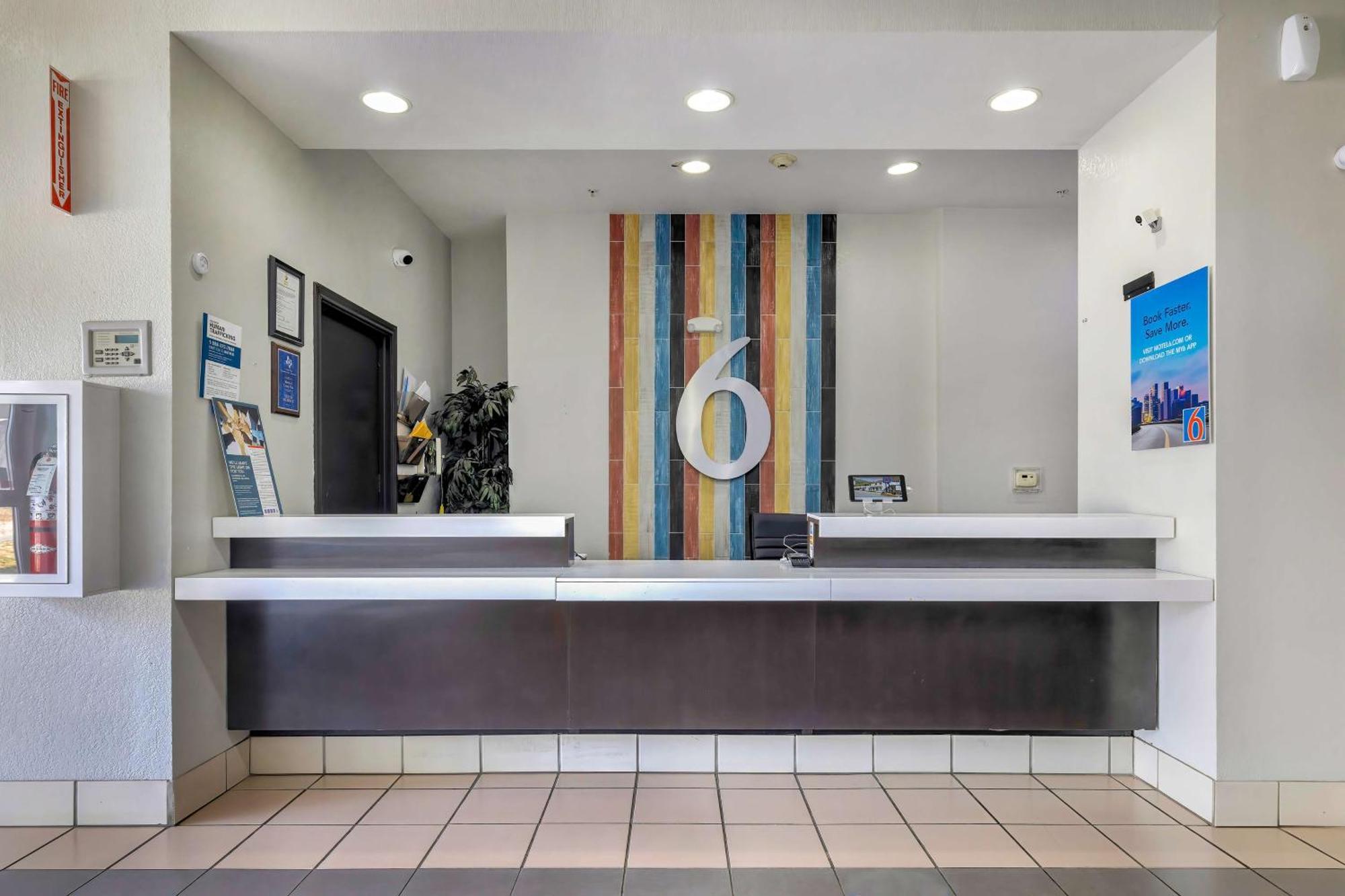 Motel 6-Cedar Park, TX Bagian luar foto