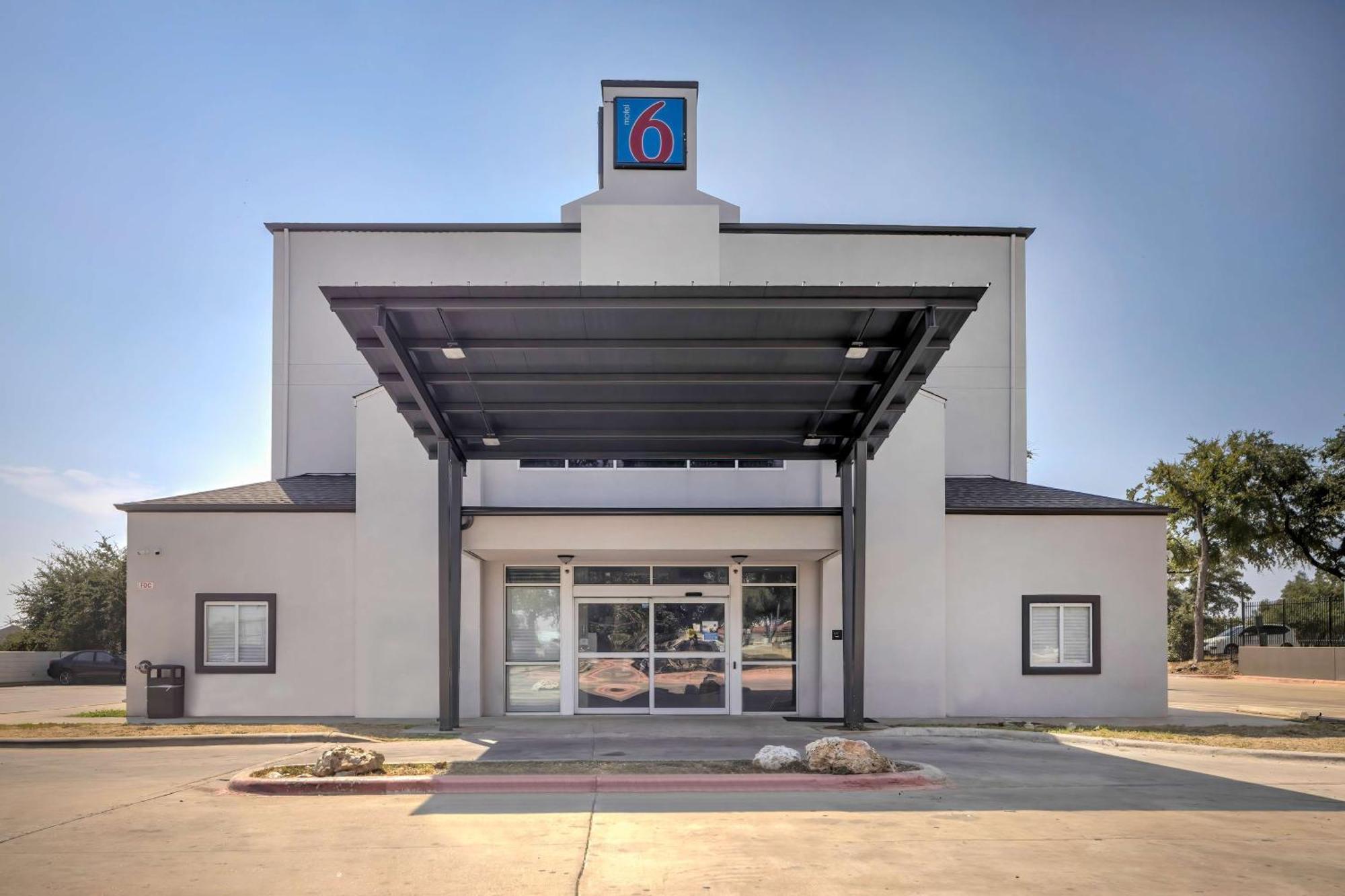 Motel 6-Cedar Park, TX Bagian luar foto